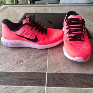 Coral Pink Nike Running Shoes